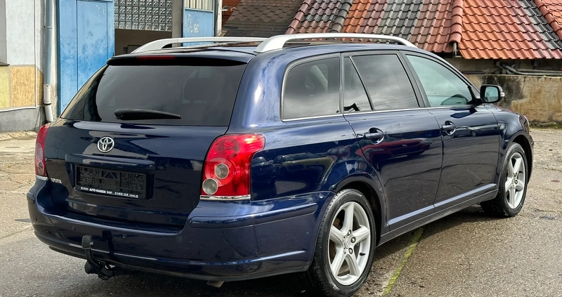 Toyota Avensis cena 9900 przebieg: 170000, rok produkcji 2007 z Wrocław małe 172